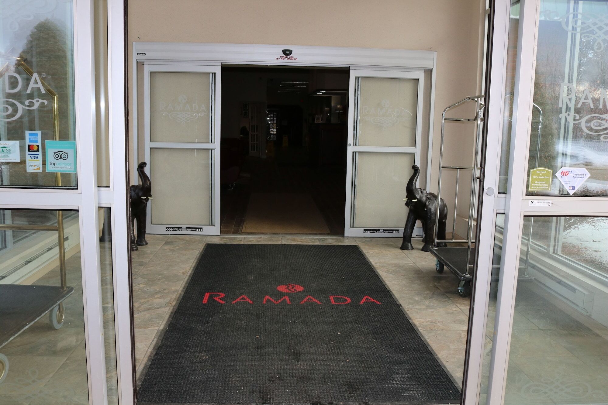Ramada Hotel & Conference Center By Wyndham Lewiston Exterior foto